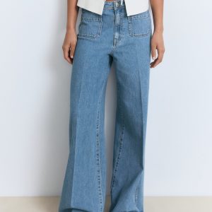 High-rise wide leg jeans with pockets