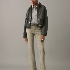 Decorative seam flared jeans