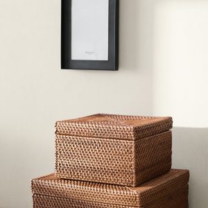 Small thin rattan box
