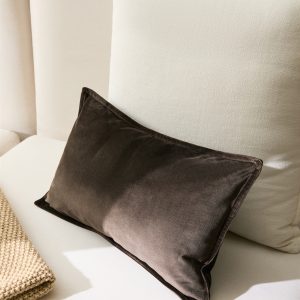 Velvet cushion cover 30x50 cm