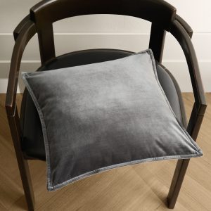 Cushion case primula