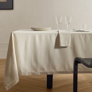 Cotton hemstitched tablecloth for 6 to 8 diners