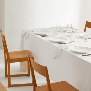 Cotton hemstitched tablecloth for 8 to 10 diners