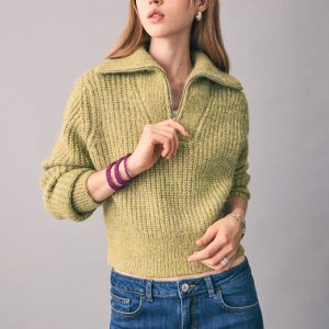 Knitted sweater with perkins neck