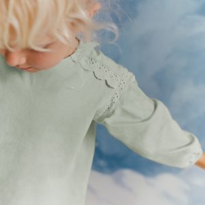 T-shirt with lace details