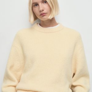Chunky-knit sweater