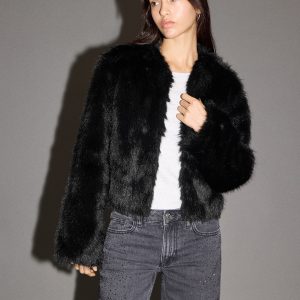 Short fur effect coat