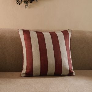 Striped cushion cover with topstitch and zip 50x50cm