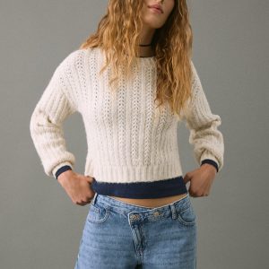 Knitted cropped sweater