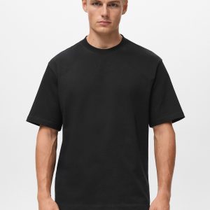 100% cotton relaxed-fit t-shirt