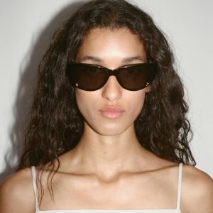 Cat-eye sunglasses