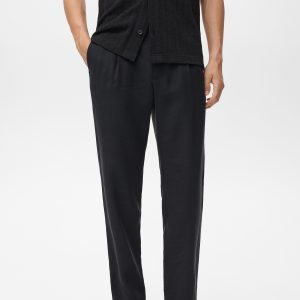Straight-fit pleated pants