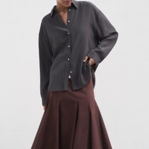 Oversize flowy shirt