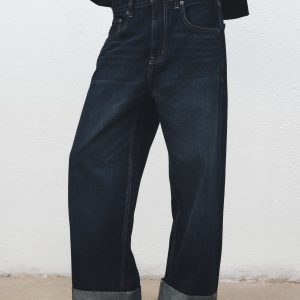 Wide-leg jeans with turn-up hem