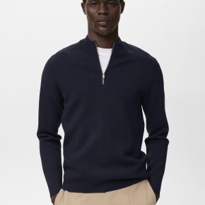 Knitted sweater with perkins neck