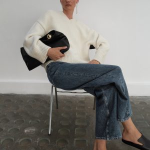 Mid-rise straight jeans