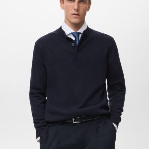 100% extra-fine wool knitted sweater