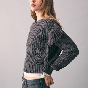 Fringes knit sweater