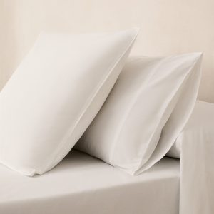 Two 300-thread count cotton percale pillowcases 50x75 cm