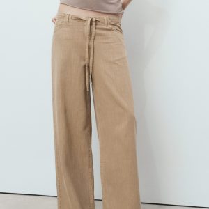 Wide-leg denim pants with belt