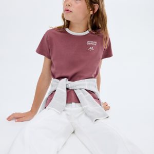 T-shirt with embroidered contrasting collar