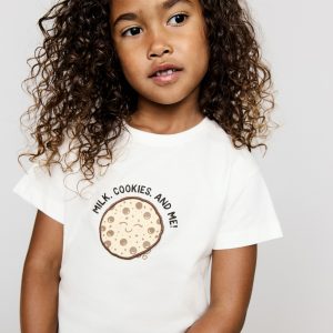 Embossed detail printed t-shirt