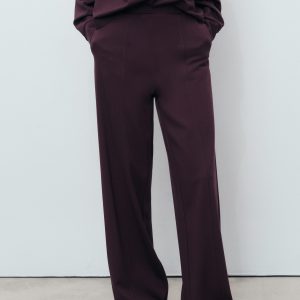 Jogger pants with elastic waist