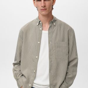 Regular fit striped print shirt