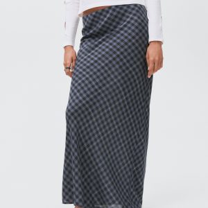 Checked long skirt