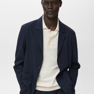 Slim-fit suit jacket with pockets