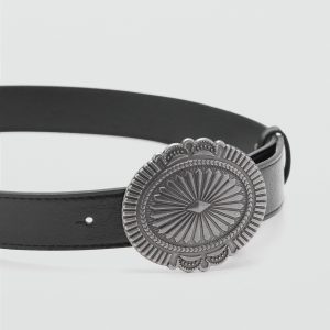 Engraved buckle belt