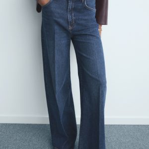 High-waisted wide-leg jeans