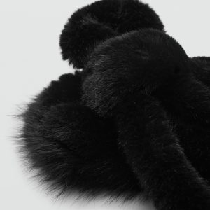 Fur-effect scarf
