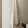 Cotton bath towel with embroidered scalloped edge