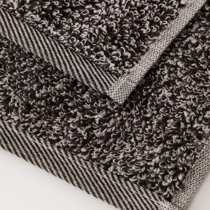 Cotton-blend two-tone guest towel