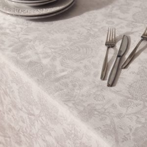 Linen-jacquard floral lace tablecloth for 6 to 8 diners