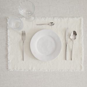Linen placemat with tassels