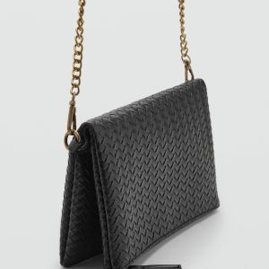Textured envelope bag