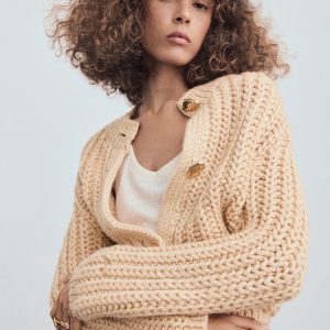 Chunky-knit cardigan with jewel buttons