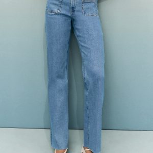 Flared cropped jeans with pockets
