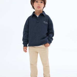 Turned-up straight jeans