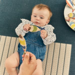 Embroidered babydoll-collar blouse