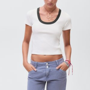Contrasting collar cotton t-shirt