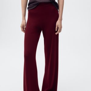 Straight knitted pants