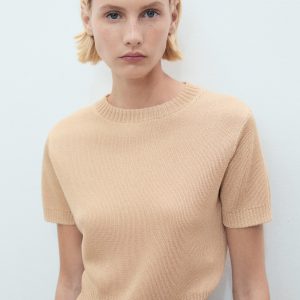 Short-sleeved crop sweater