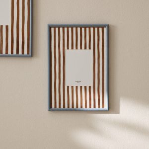 Medium wood frame with lines