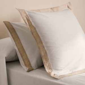 Cotton percale pillowcase with linen trim 45x110 cm