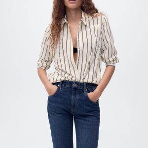 Fluid long-sleeved blouse