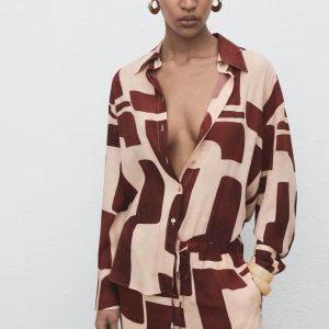 Geometric print shirt