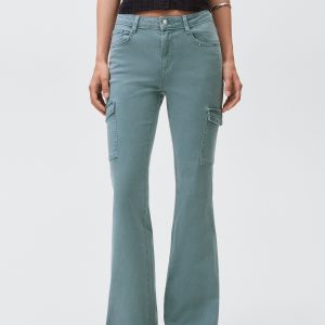 Flared cargo jeans